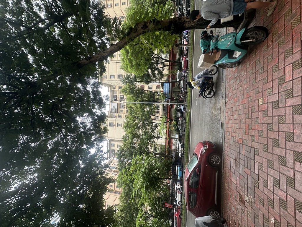 Bán nhà Hoàng Đạo Thuý - diện tích 115m2 1 tầng - Căn hộ chung cư siêu VIP - giá 10,3 tỷ