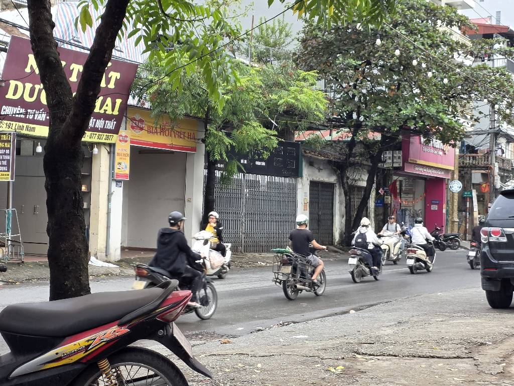 Bán nhà Lĩnh Nam - diện tích 78.5m2 1 tầng - Lô góc, vuông vắn - giá 22 tỷ