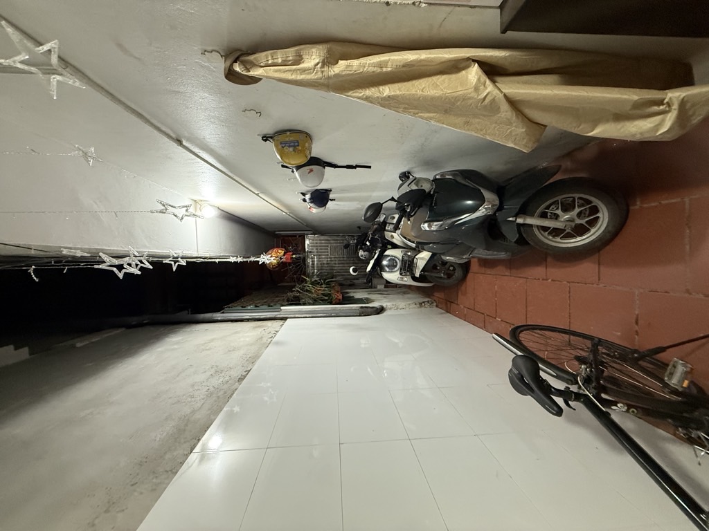 Bán nhà Thanh Nhàn - diện tích 38m2 5 tầng - gần ô tô - giá 7,8 tỷ