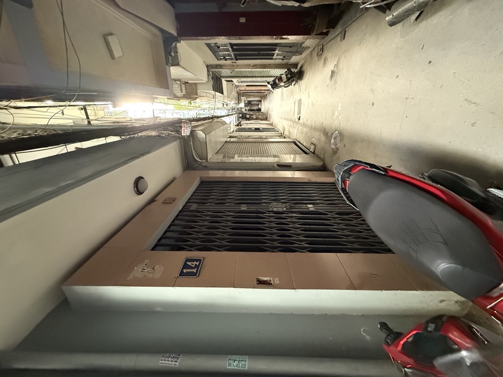 Bán nhà Hạ Đình - diện tích 47.1m2 3 tầng - Mặt ngõ - giá 10,8 tỷ