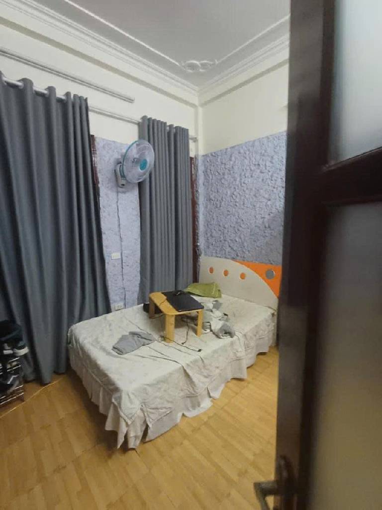 Bán nhà Quan Nhân - diện tích 89m2 4 tầng - Vài bước ra mặt phố - giá 18 tỷ