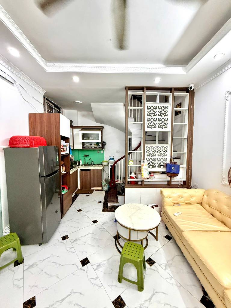 Bán nhà Gốc Đề - diện tích 30m2 5 tầng - ô tô đỗ cổng - giá 7,75 tỷ