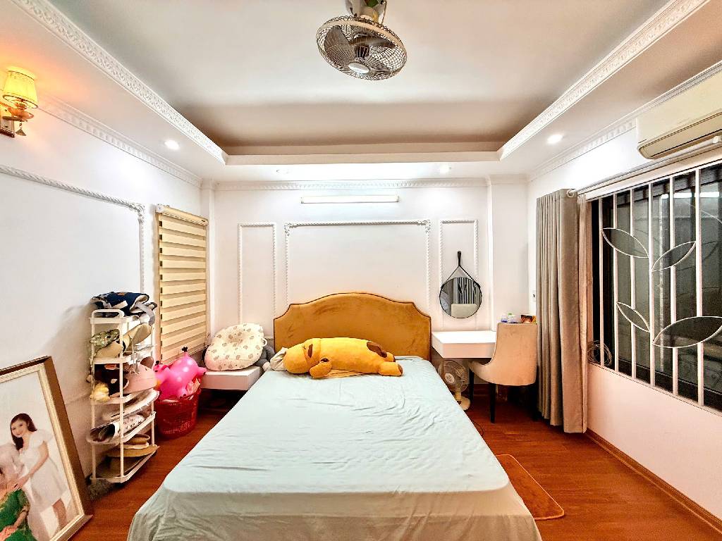 Bán nhà Gốc Đề - diện tích 30m2 5 tầng - ô tô đỗ cổng - giá 7,75 tỷ