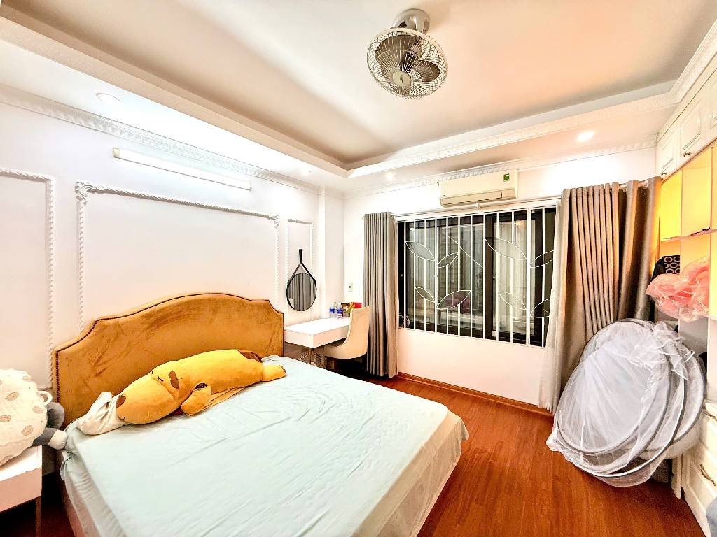 Bán nhà Gốc Đề - diện tích 30m2 5 tầng - ô tô đỗ cổng - giá 7,75 tỷ