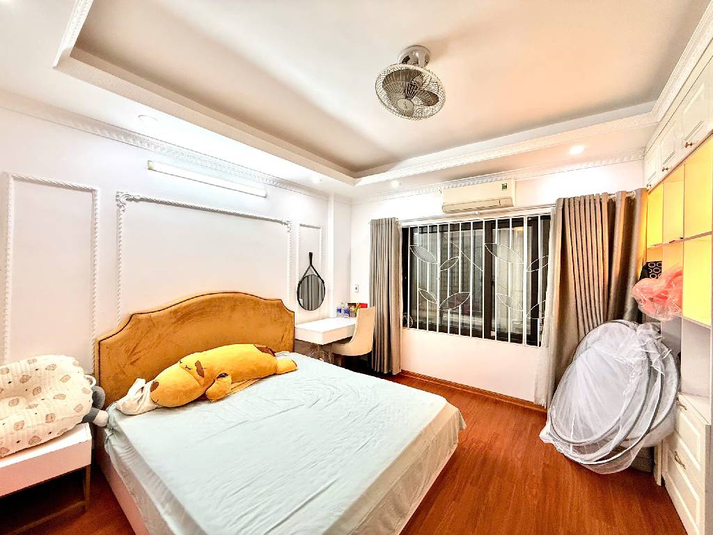 Bán nhà Gốc Đề - diện tích 30m2 5 tầng - ô tô đỗ cổng - giá 7,75 tỷ