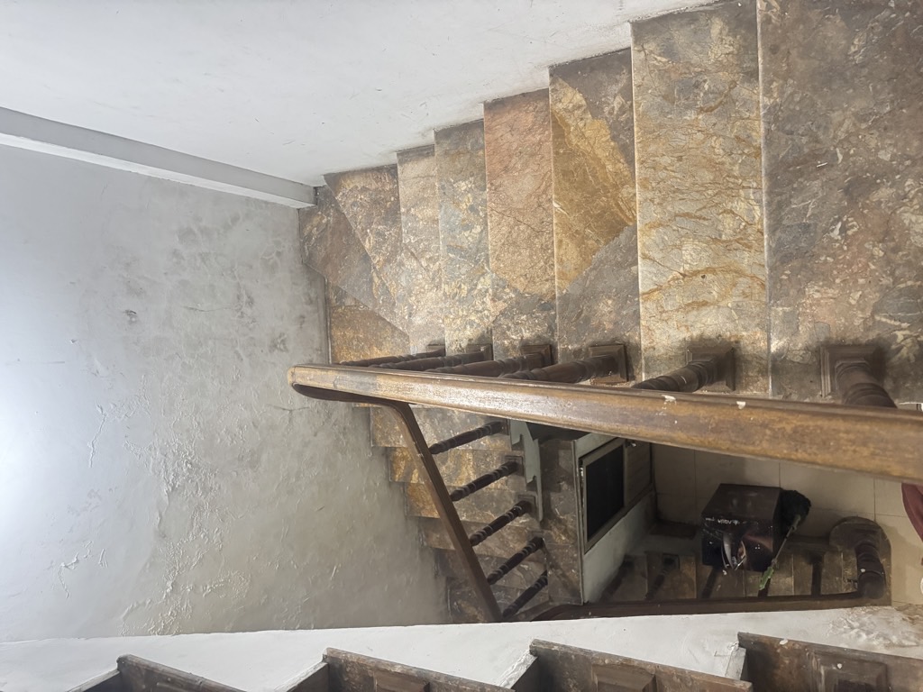 Bán nhà Khương Hạ - diện tích 41m2 5 tầng - ô tô dừng đỗ qua nhà - giá 14,8 tỷ