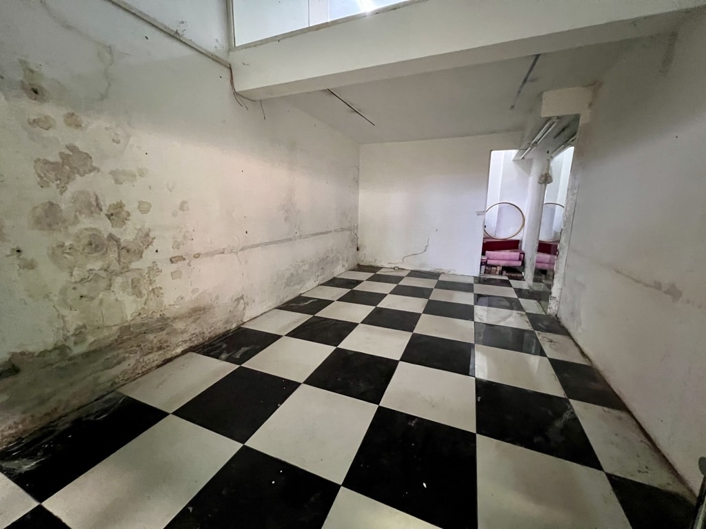 Bán nhà Phạm Ngọc Thạch - diện tích 28.4m2 2 tầng - Mặt phố kinh doanh sầm uất - giá 9,5 tỷ