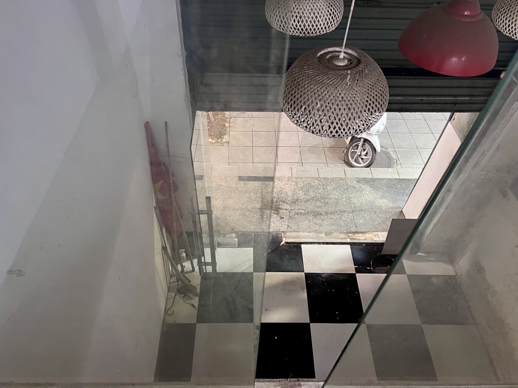 Bán nhà Phạm Ngọc Thạch - diện tích 28.4m2 2 tầng - Mặt phố kinh doanh sầm uất - giá 9,5 tỷ