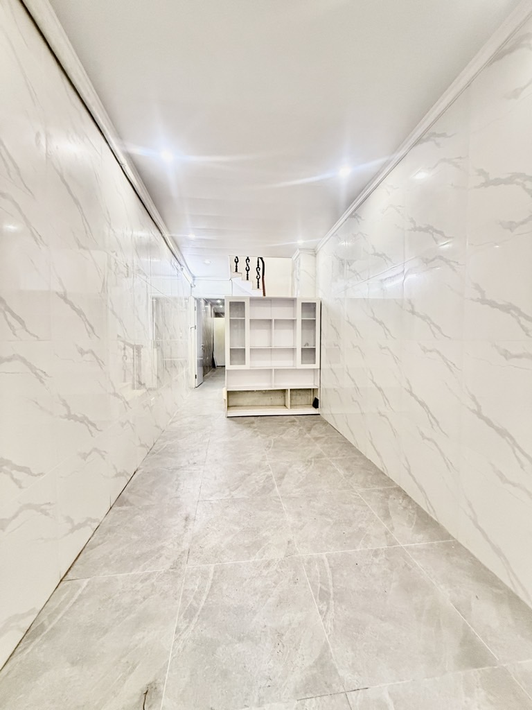 Bán nhà Ngõ Chùa Liên Phái - diện tích 38,4m2 4 tầng - Ô tô đỗ chân cầu thang - giá 8,3 tỷ