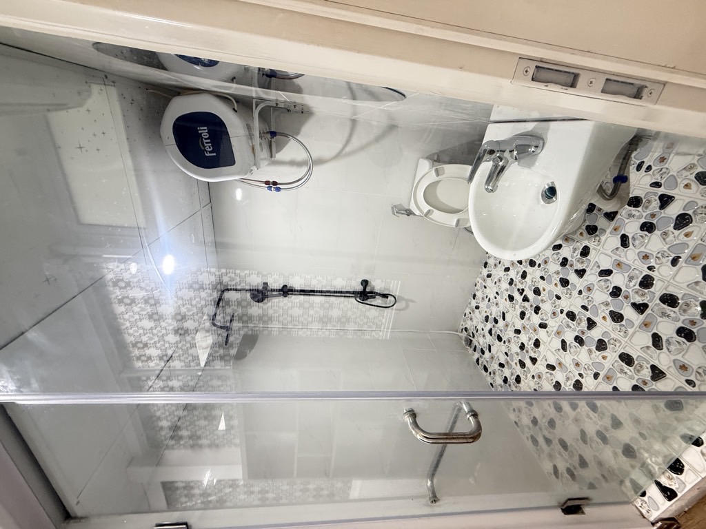 Bán nhà Ngõ Chùa Liên Phái - diện tích 38,4m2 4 tầng - Ô tô đỗ chân cầu thang - giá 8,3 tỷ