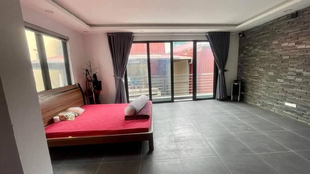 Bán nhà Tô Hoàng - diện tích 44m2 6 tầng - Lô góc 2 mặt tiền - giá 17,5 tỷ