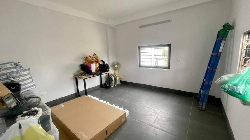 Bán nhà Tô Hoàng - diện tích 44m2 6 tầng - Lô góc 2 mặt tiền - giá 17,5 tỷ