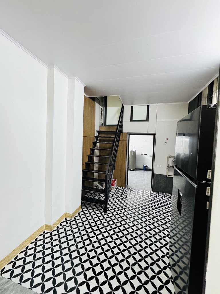 Bán nhà Giải Phóng - diện tích 40.3m2 2 tầng - Pháp lý SĐCC - giá 6,5 tỷ