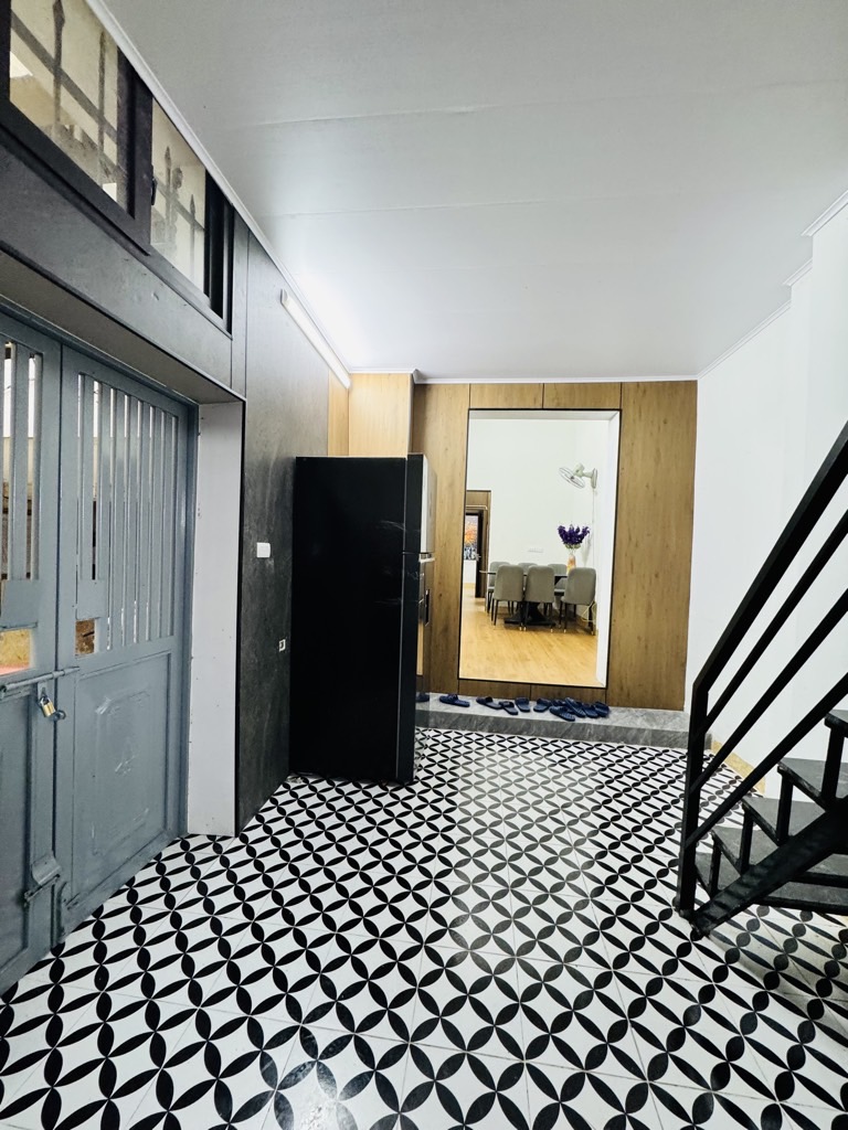 Bán nhà Giải Phóng - diện tích 40.3m2 2 tầng - Pháp lý SĐCC - giá 6,5 tỷ