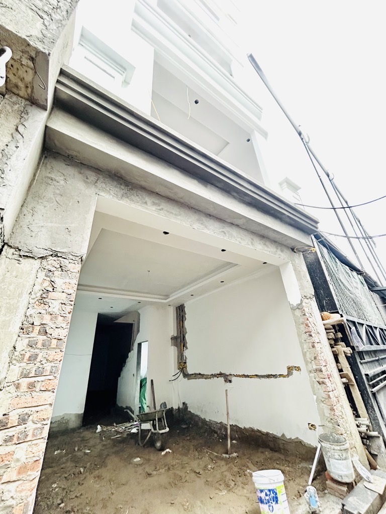 Bán nhà Nguyễn Khoái - diện tích 67,7m2 5 tầng - Nhà mới 5 tầng - giá 19,5 tỷ