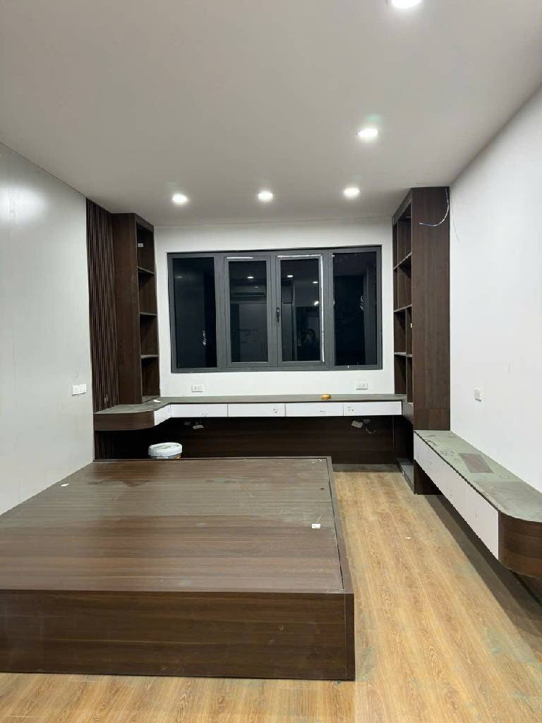 Bán nhà Bùi Xương Trạch - diện tích 40.3m2 6 tầng - ô tô tránh - giá 16 tỷ