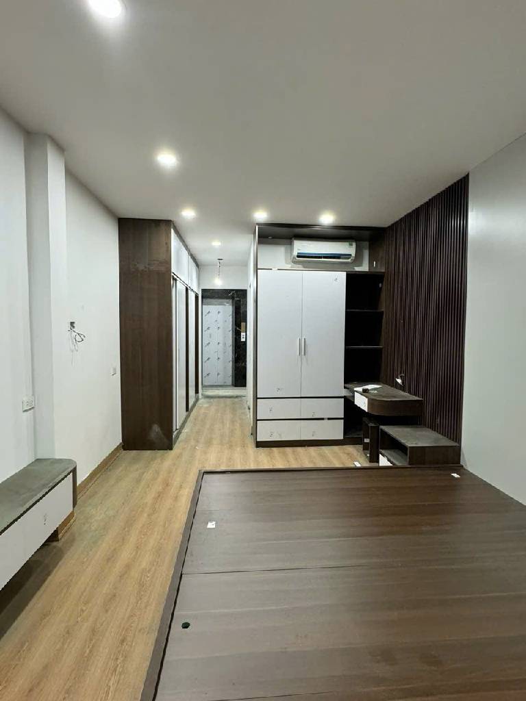 Bán nhà Bùi Xương Trạch - diện tích 40.3m2 6 tầng - ô tô tránh - giá 16 tỷ