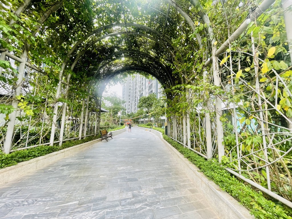 Bán nhà Minh Khai - diện tích 43m2 1 tầng - Shophouse chân đế chung cư - giá 4,2 tỷ