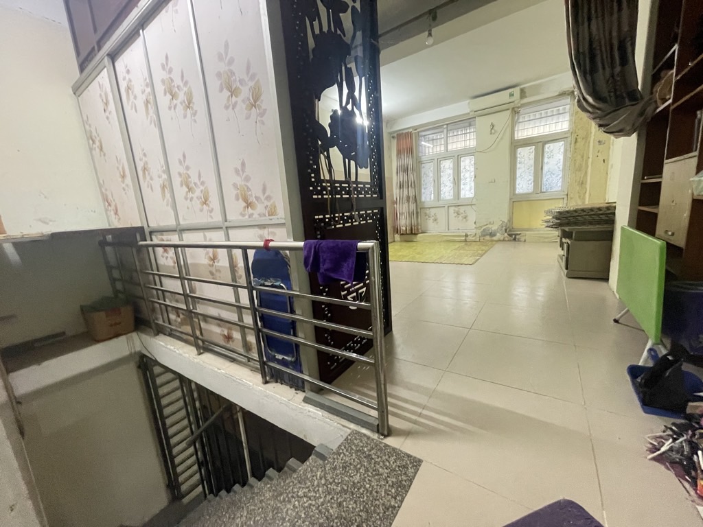 Bán nhà Bùi Xương Trạch - diện tích 30m2 2 tầng - Ngõ to thông - giá 4,15 tỷ