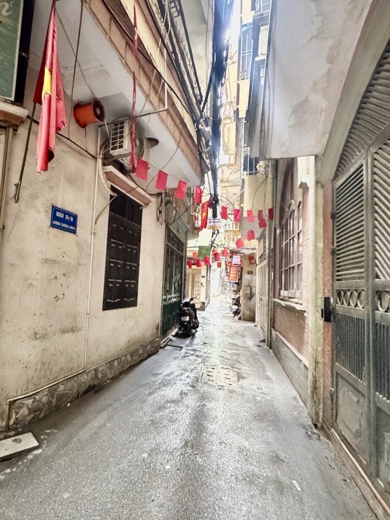 Bán nhà Trường Chinh - diện tích 45m2 4 tầng - Ngõ 354 thông sang ngõ 22 Tôn Thất Tùng - giá 10,2 tỷ