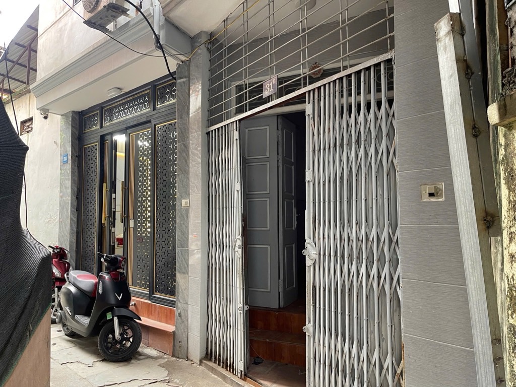 Bán nhà Trần Khát Chân - diện tích 41.1m2 5 tầng - Gần phố - giá 11,5 tỷ