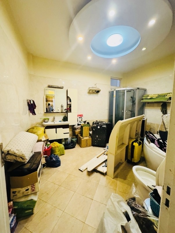 Bán nhà Trường Chinh - diện tích 52,9m2 5 tầng - nhà khung cột chắc chắn - giá 14,7 tỷ