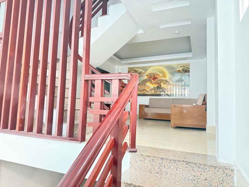 Alternative view of Bán nhà Giang Biên 30m2 x 4 tầng, Q. Long Biên - Giá 6,5 tỷ