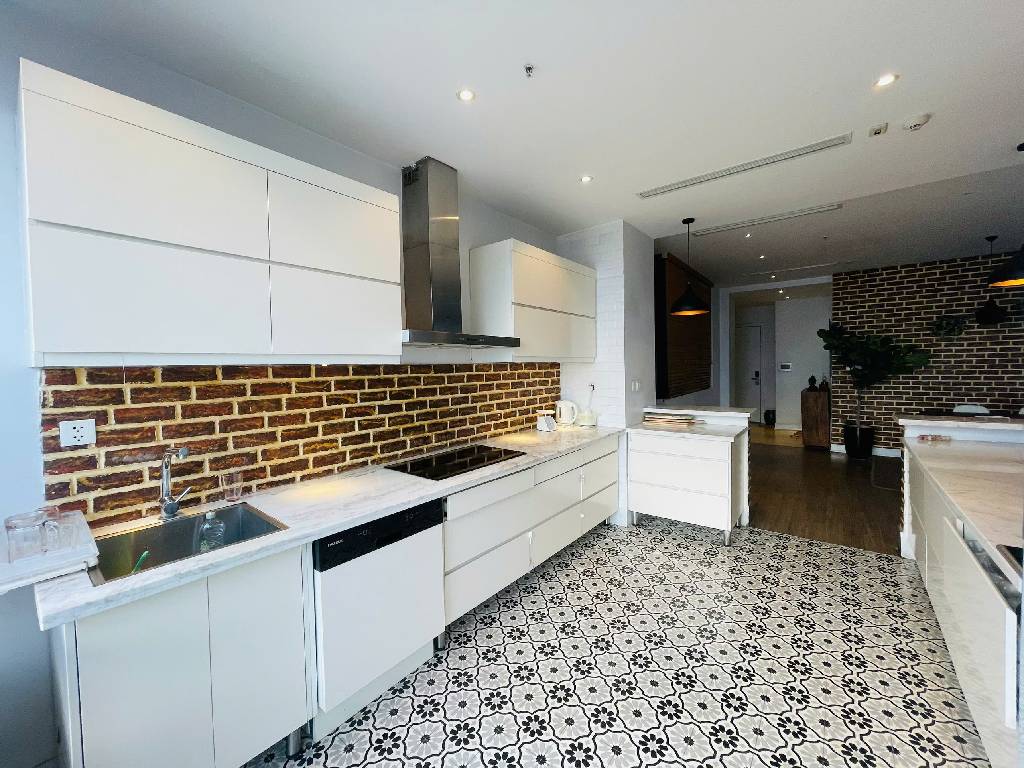 Bán nhà Lĩnh Nam - diện tích 130.8m2 1 tầng - Lô góc - giá 19,5 tỷ