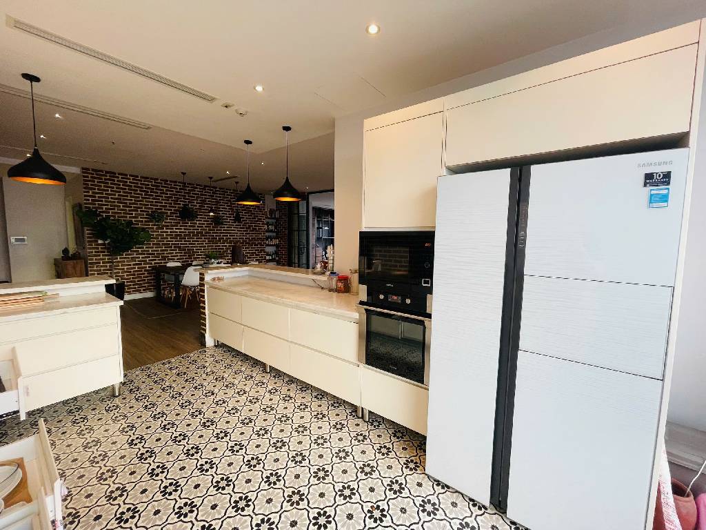 Bán nhà Lĩnh Nam - diện tích 130.8m2 1 tầng - Lô góc - giá 19,5 tỷ