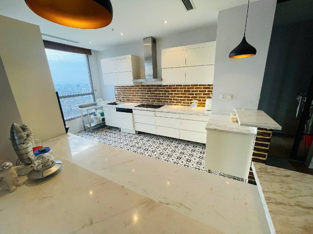 Bán nhà Lĩnh Nam - diện tích 130.8m2 1 tầng - Lô góc - giá 19,5 tỷ