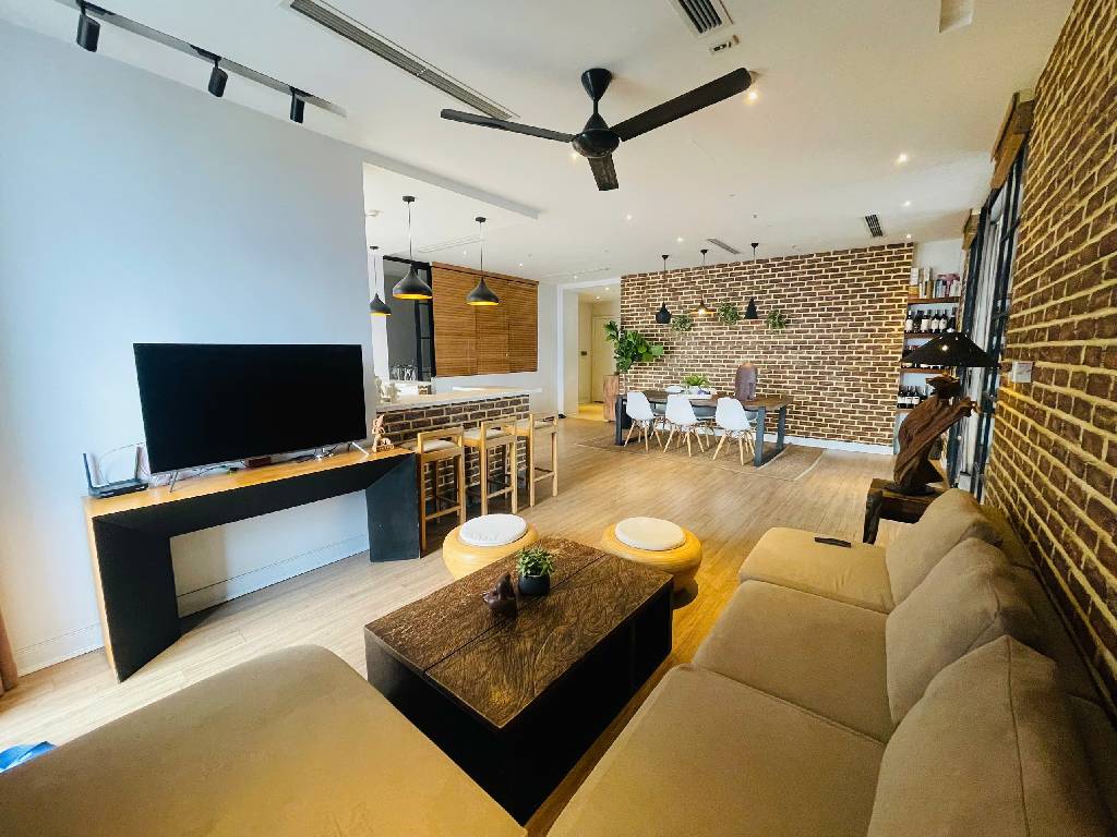 Bán nhà Lĩnh Nam - diện tích 130.8m2 1 tầng - Lô góc - giá 19,5 tỷ