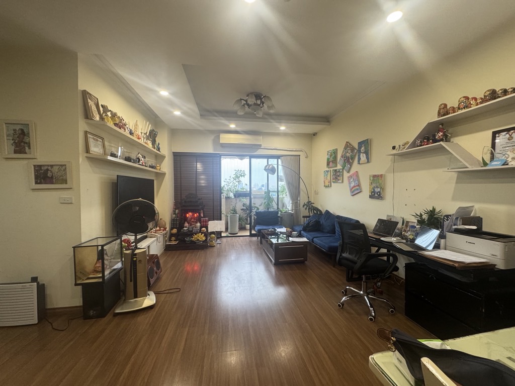 Bán nhà Láng Hạ - diện tích 142m2 1 tầng - HIẾM, VỊ TRÍ ĐẮC ĐỊA, DÂN TRÍ CAO, AN SINH ĐỈNH! - giá 13,5 tỷ