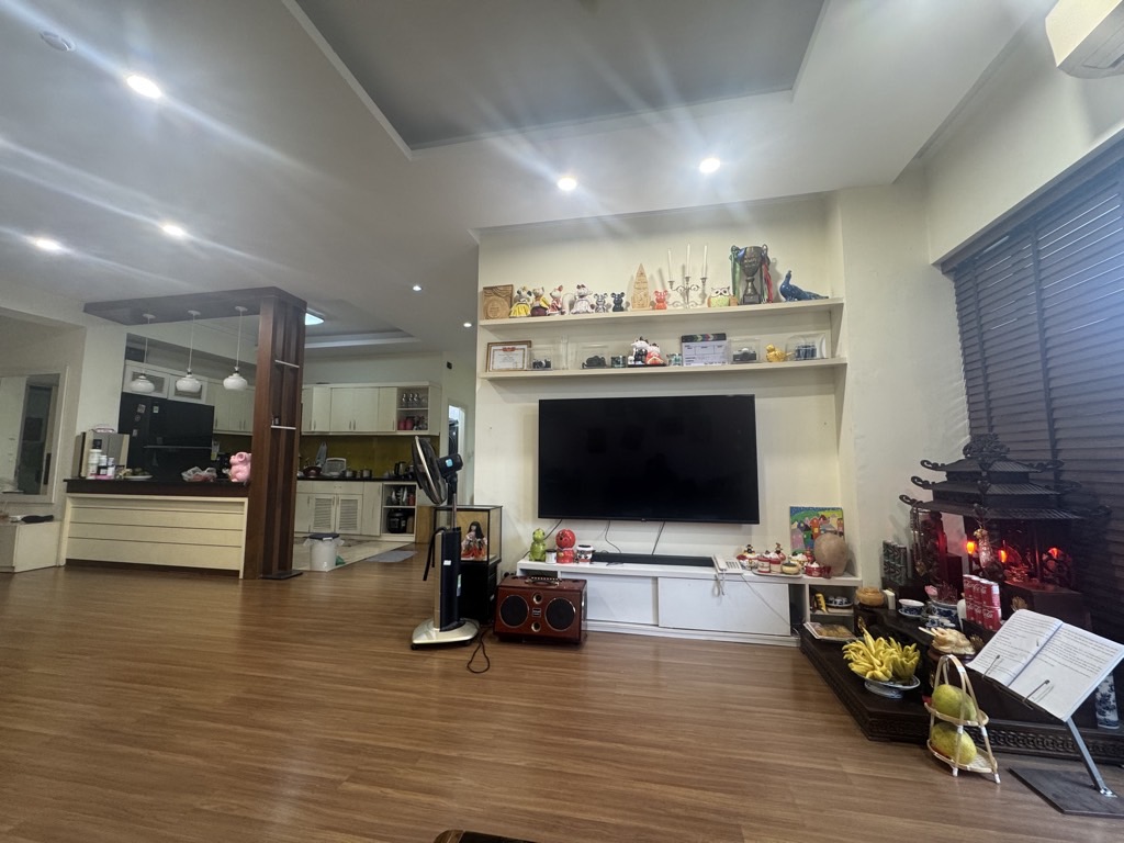 Bán nhà Láng Hạ - diện tích 142m2 1 tầng - HIẾM, VỊ TRÍ ĐẮC ĐỊA, DÂN TRÍ CAO, AN SINH ĐỈNH! - giá 13,5 tỷ