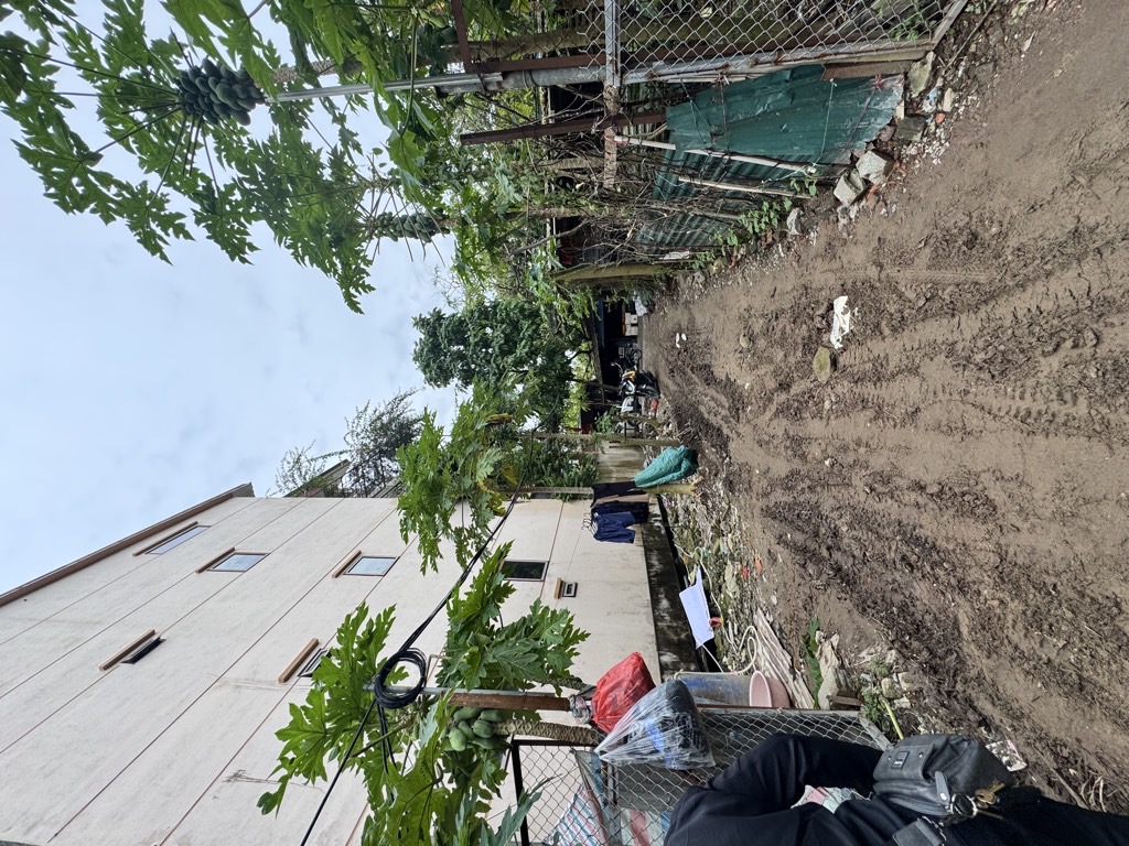 Bán nhà Bằng B - diện tích 50.5m2 6 tầng - ô tô vào thoải mái - giá 13,8 tỷ