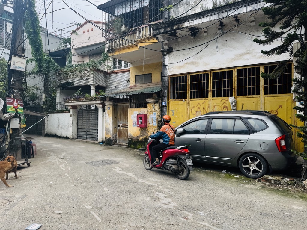 Bán nhà Trương Định - diện tích 27m2 6 tầng - Nhà mới 6 tầng thang máy - giá 11,5 tỷ