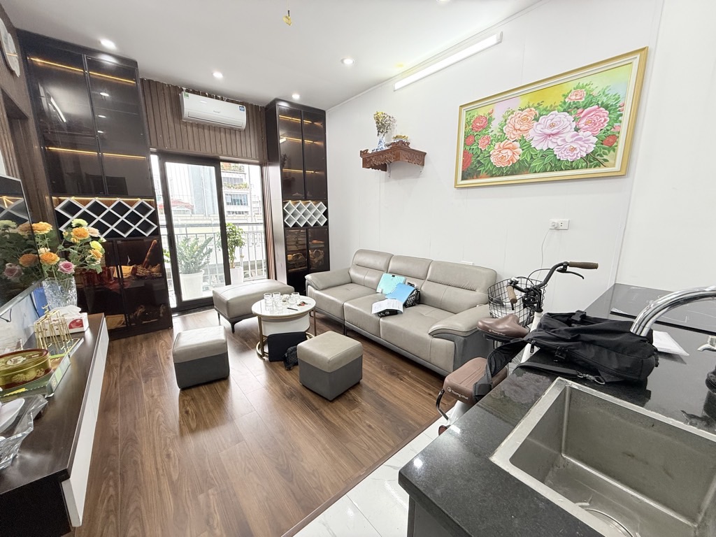 Bán nhà Minh Khai - diện tích 34,4m2 1 tầng - Căn hộ tập thể Bộ Xây Dựng - giá 6 tỷ