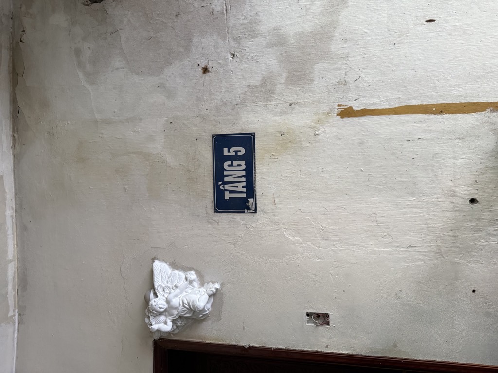 Bán nhà Minh Khai - diện tích 34,4m2 1 tầng - Căn hộ tập thể Bộ Xây Dựng - giá 6 tỷ