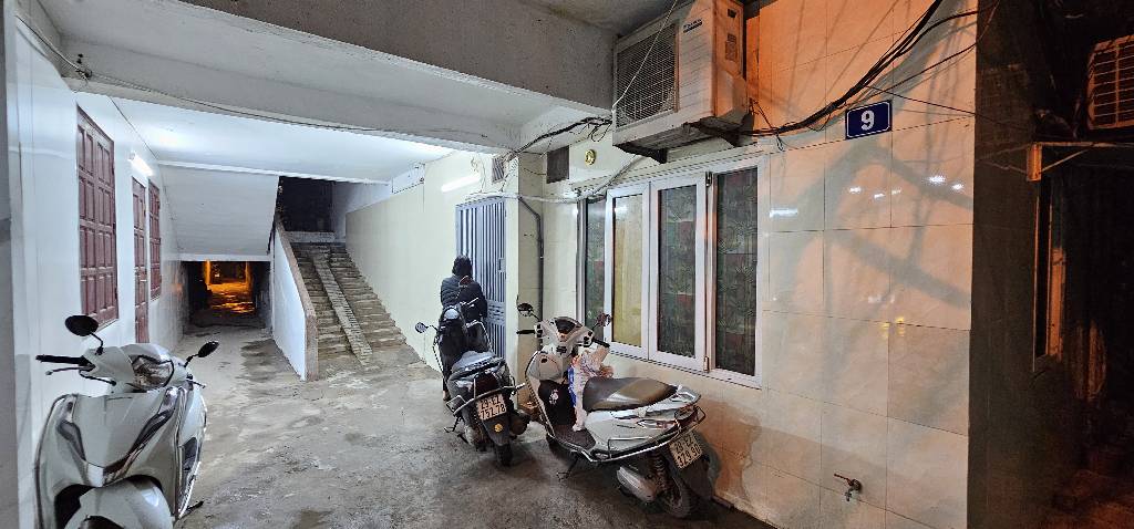 Bán nhà Thái Thịnh - diện tích 71m2 1 tầng - Lô góc, ô tô đỗ sát nhà - giá 4,85 tỷ