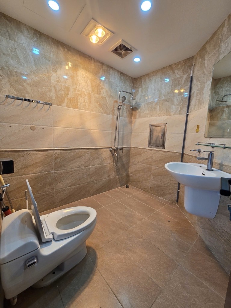 Bán nhà Vũ Trọng Phụng - diện tích 108.3m2 11 tầng - Căn góc thoáng mát đẹp nhất dự án - giá 9,35 tỷ