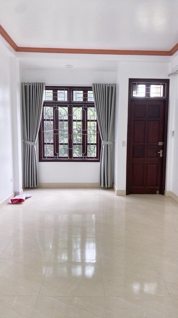 Bán nhà Yên Sở - diện tích 56m2 4 tầng - ô tô tránh nhau - giá 18,5 tỷ