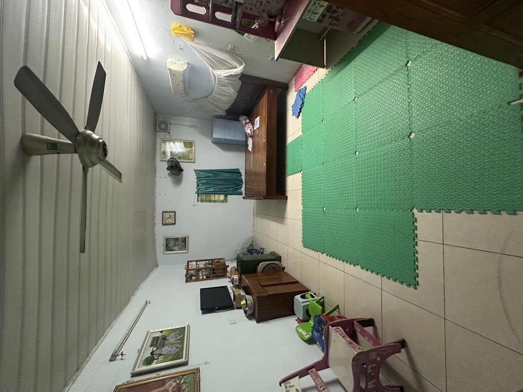 Bán nhà Lĩnh Nam - diện tích 32m2 3 tầng - nhỏ xinh vuông vắn - giá 2,58 tỷ