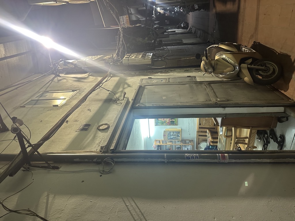 Bán nhà Lĩnh Nam - diện tích 32m2 3 tầng - nhỏ xinh vuông vắn - giá 2,58 tỷ