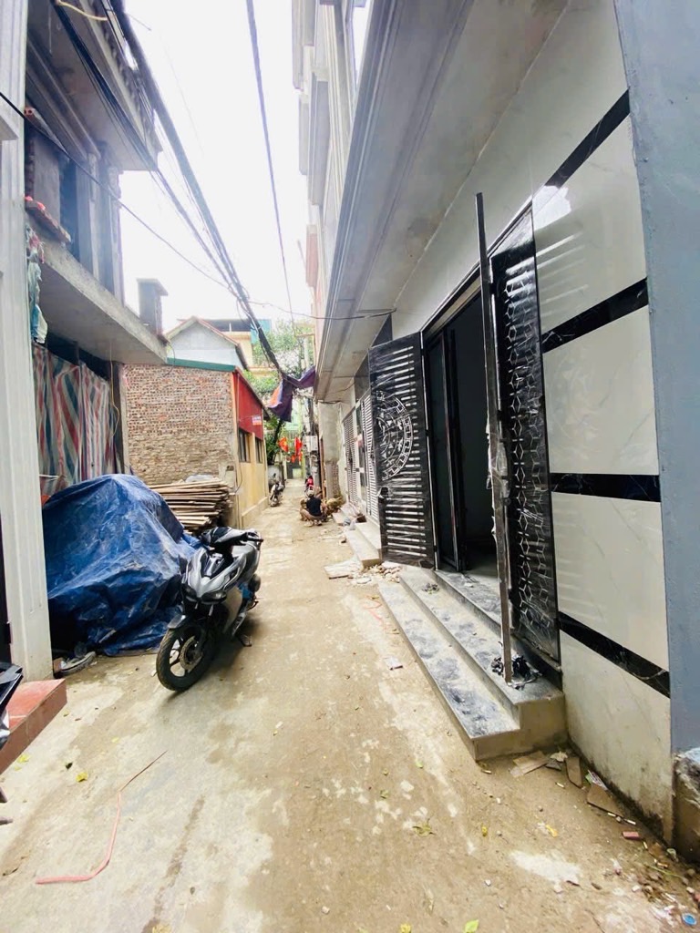 Bán nhà Thuý Lĩnh - diện tích 30m2 5 tầng - gần ô tô tránh - giá 7,4 tỷ