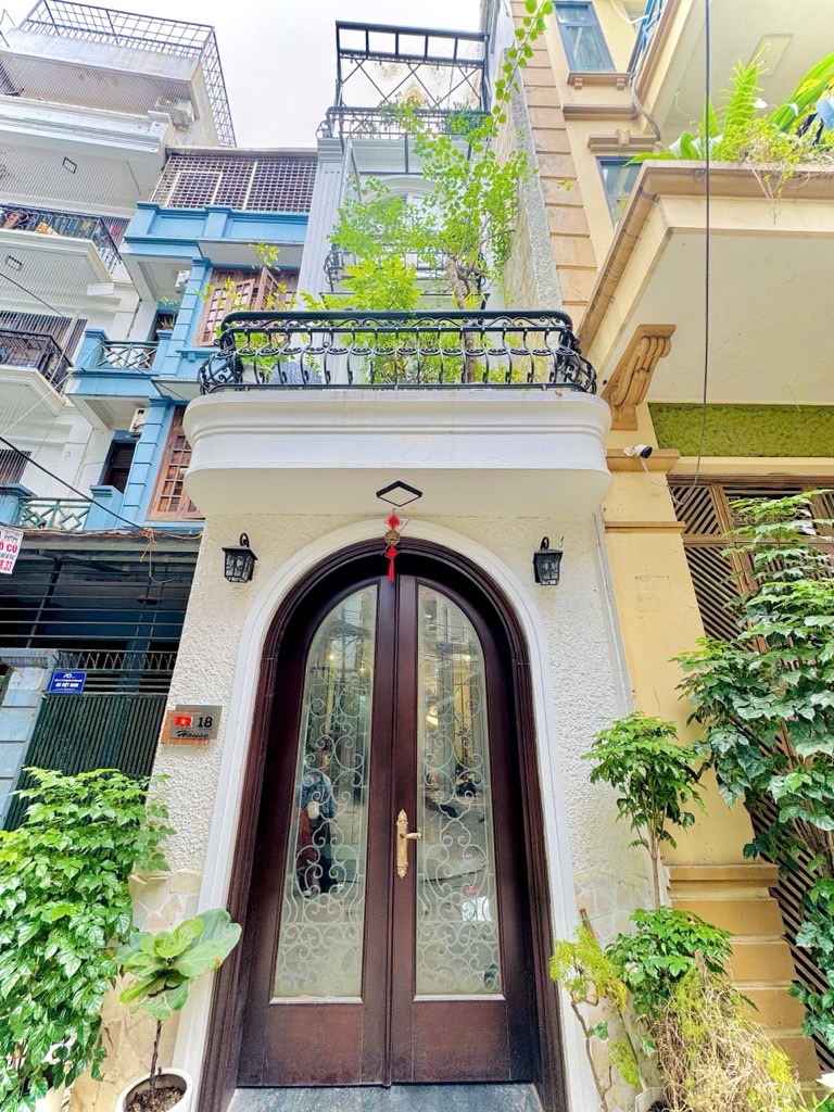 Bán nhà Lương Khánh Thiện - diện tích 50m2 4 tầng - ô tô đỗ cửa - giá 13,5 tỷ