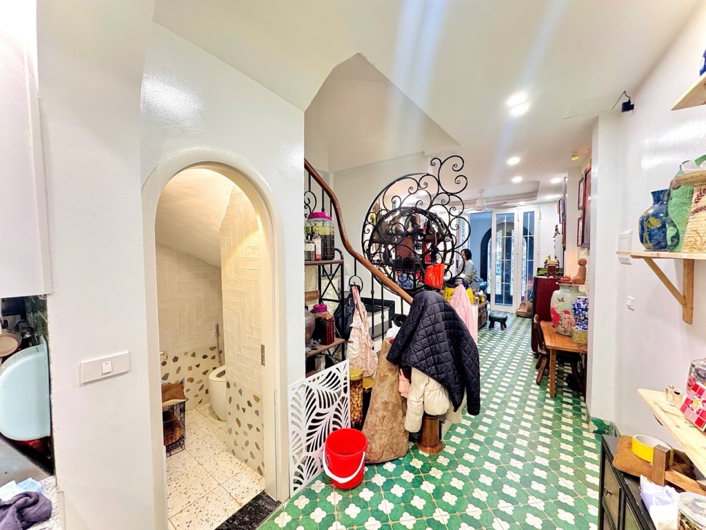 Bán nhà Lương Khánh Thiện - diện tích 50m2 4 tầng - ô tô đỗ cửa - giá 13,5 tỷ