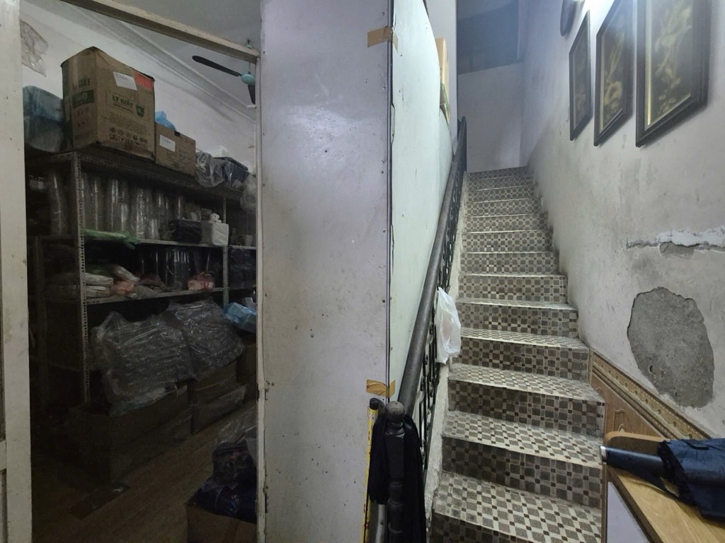 Bán nhà Định Công Thượng - diện tích 66m2 2 tầng - Lô góc 3 mặt tiền - giá 22 tỷ