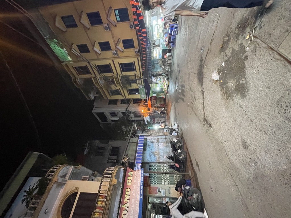 Bán nhà Định Công Thượng - diện tích 66m2 2 tầng - Lô góc 3 mặt tiền - giá 22 tỷ