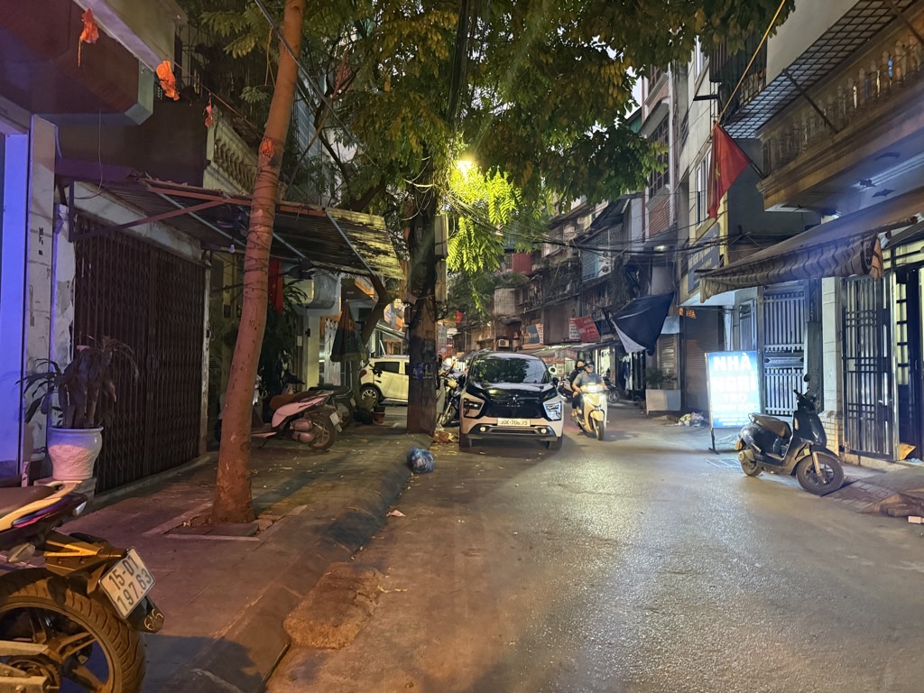 Bán nhà phố 8-3 - diện tích 47m2 1 tầng - ô tô tránh - giá 14,7 tỷ