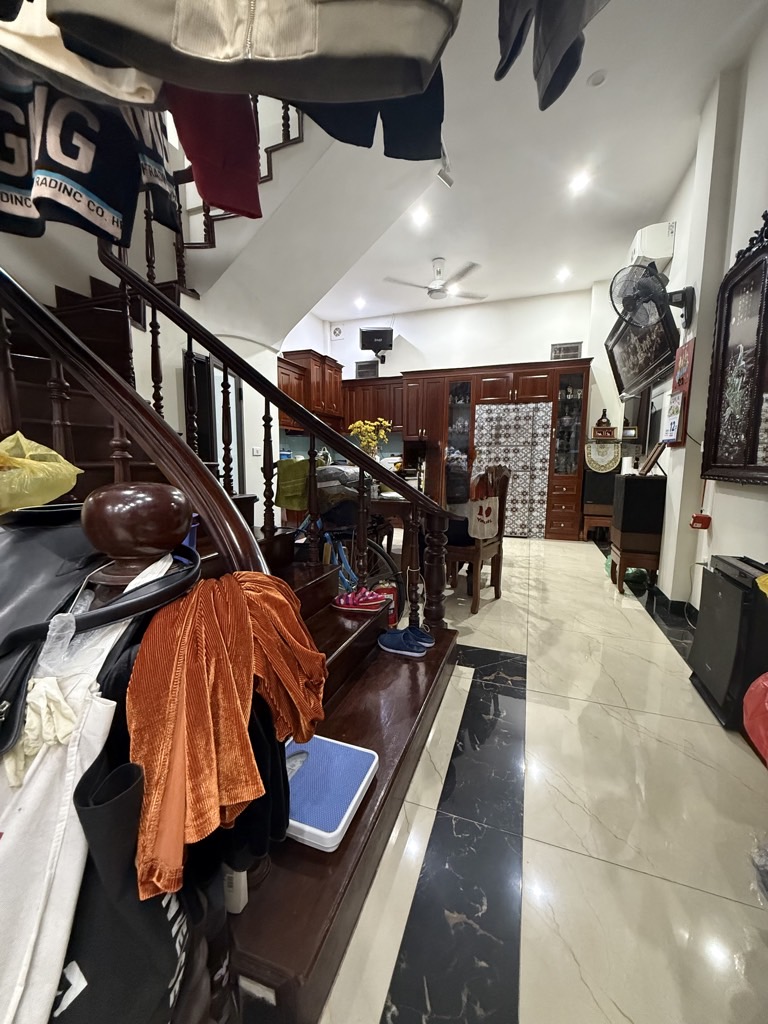 Bán nhà Gốc Đề - diện tích 62m2 3 tầng - ô tô qua lại - giá 17,8 tỷ