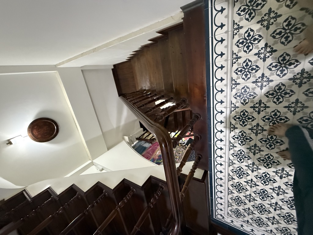 Bán nhà Gốc Đề - diện tích 62m2 3 tầng - ô tô qua lại - giá 17,8 tỷ